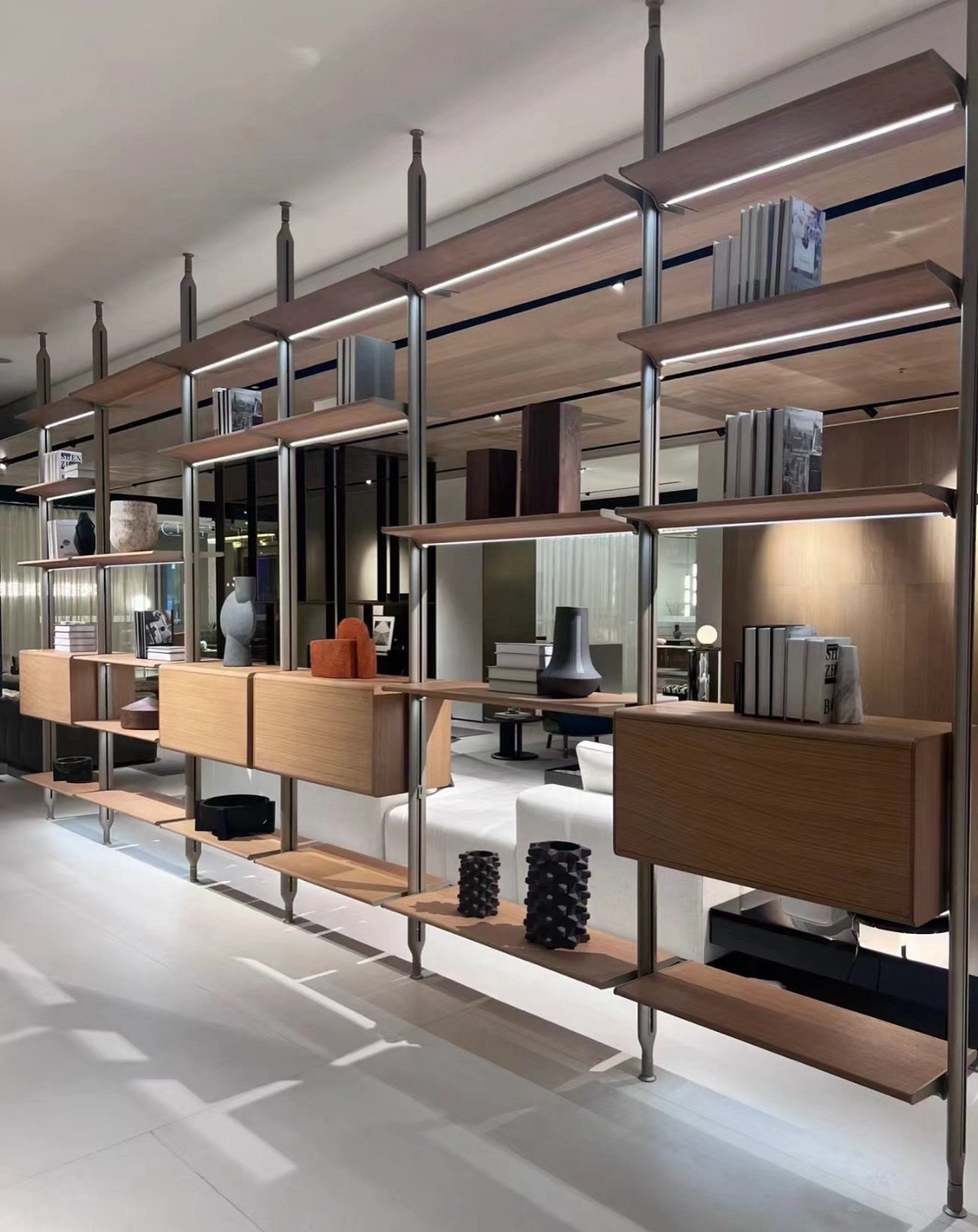 Rounded shelf system